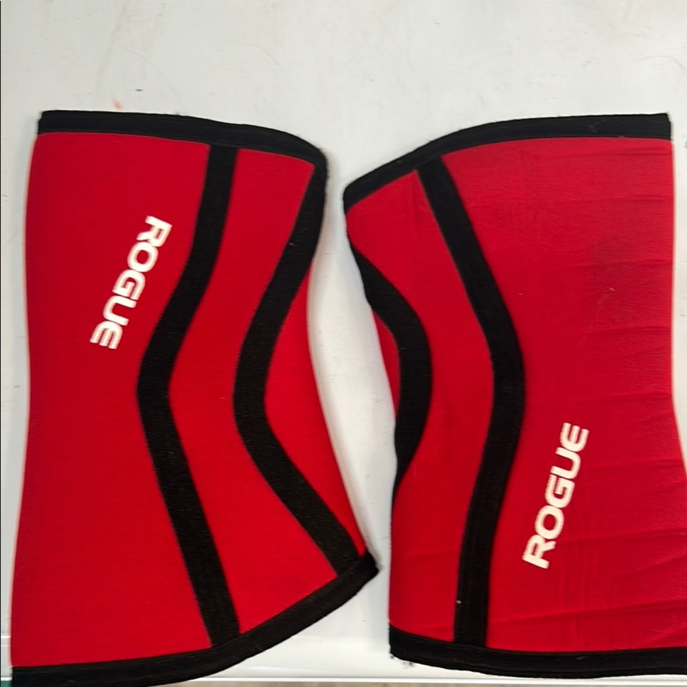 Rogue Red and Black Knee Sleeves
